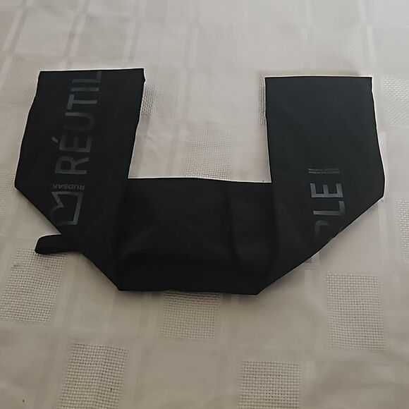 Rudsak Unisex Resueable Protective Sleeves To Store Your Fur Black - Picture 13 of 16